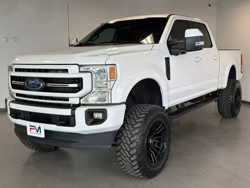 Used 2022 Ford F250 Lariat w/ Lariat Ultimate Package AWD/4WD image 3