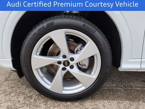 Certified 2025 Audi Q5 Premium w/ Premium Plus AWD/4WD image 11