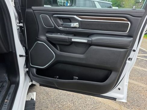 Used 2021 RAM 1500 Laramie AWD/4WD image 10