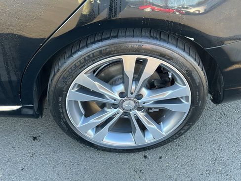 Used 2016 Mercedes-Benz C 300 Sedan image 25