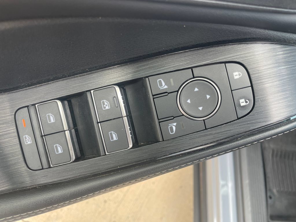Certified 2024 Nissan Rogue SL AWD/4WD image 22