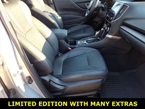 Used 2020 Subaru Forester Limited image 9