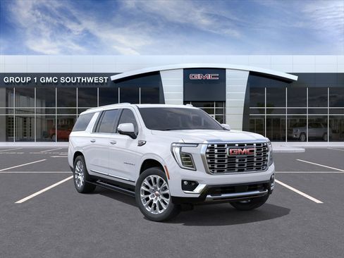 New 2026 GMC Yukon XL Denali w/ Sun & Power Step Package image 25