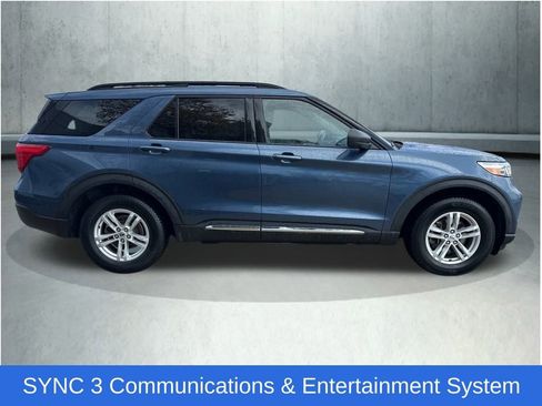 Used 2020 Ford Explorer XLT w/ Equipment Group 202A image 8