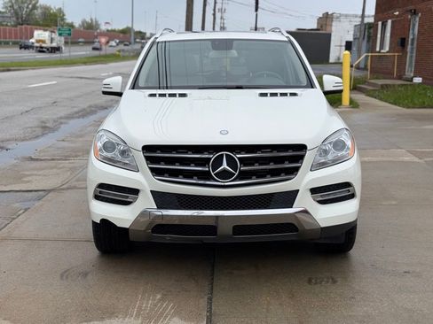 Used 2013 Mercedes-Benz ML 350 BlueTEC 4MATIC image 2
