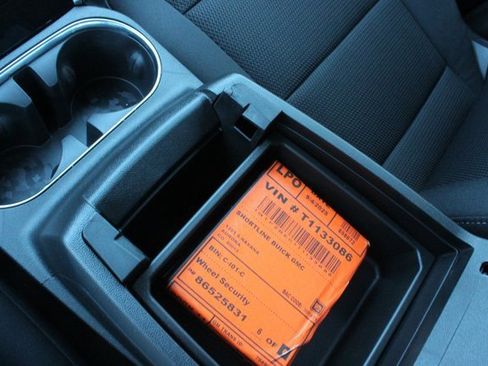 New 2026 GMC Canyon Elevation w/ Convenience Package image 52