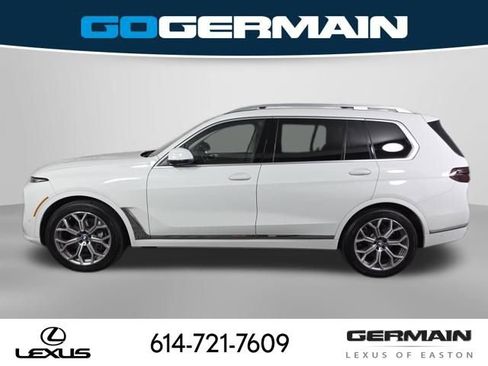 Used 2023 BMW X7 xDrive40i w/ Premium Package AWD/4WD image 12