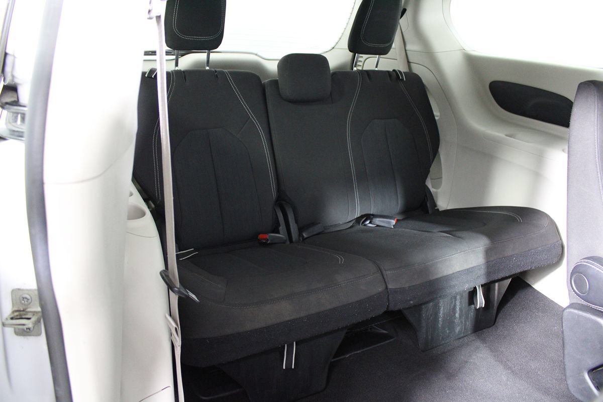 Used 2023 Chrysler Voyager LX FWD image 24