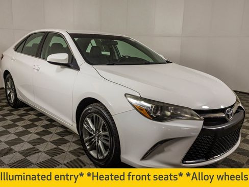 Used 2017 Toyota Camry SE FWD image 8