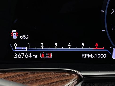 Used 2023 Cadillac Escalade ESV Sport Platinum image 28