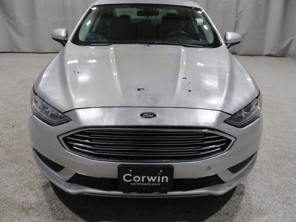 Used 2017 Ford Fusion SE FWD image 19