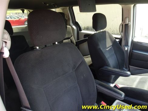 Used 2014 Dodge Grand Caravan SE FWD image 17