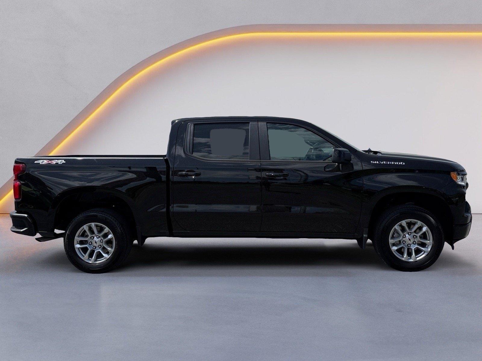 Used 2026 Chevrolet Silverado 1500 RST AWD/4WD image 2