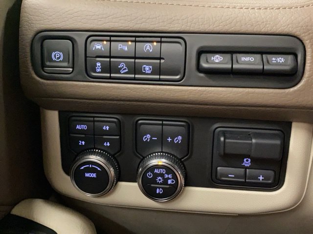 Used 2023 GMC Yukon XL Denali w/ Max Trailering Package AWD/4WD image 31