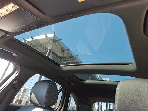 Certified 2022 Mercedes-Benz GLC 300 4MATIC image 10