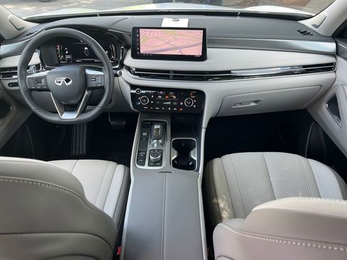 Certified 2026 INFINITI QX60 Luxe w/ Cargo Package FWD image 24