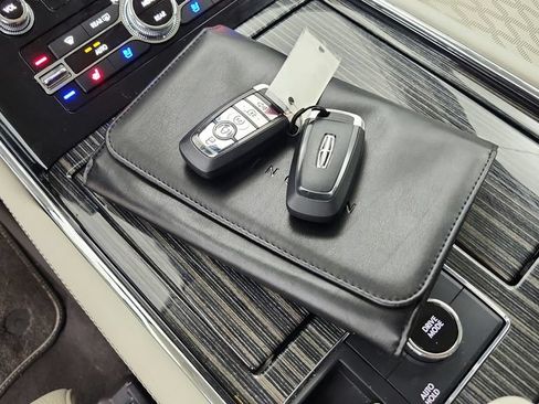 Used 2024 Lincoln Navigator Black Label AWD/4WD image 36
