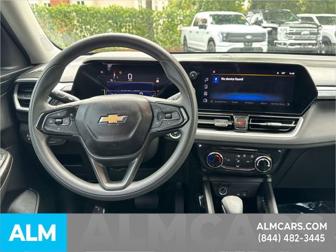 Used 2024 Chevrolet TrailBlazer LT w/ Driver Confidence Package image 27