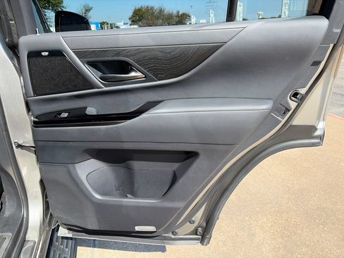 Used 2024 Lexus LX 600 4WD w/ Appearance Package image 13
