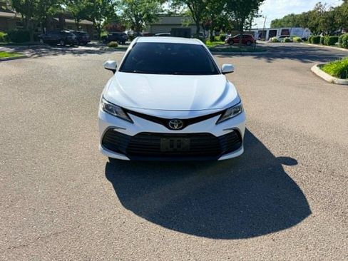 Used 2021 Toyota Camry LE FWD image 8