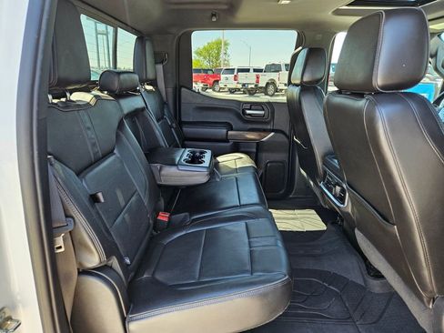 Used 2019 Chevrolet Silverado 1500 High Country w/ Technology Package AWD/4WD image 31