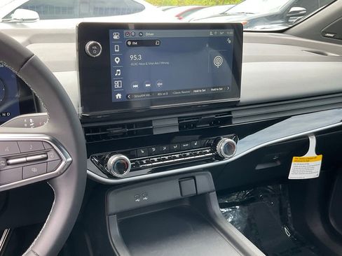 Used 2025 Honda Prologue Touring image 42