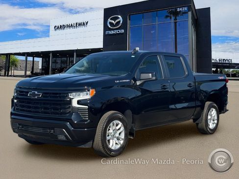 Used 2025 Chevrolet Silverado 1500 RST AWD/4WD image 2