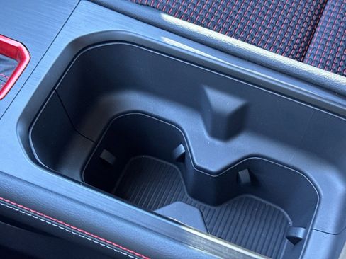 New 2026 Nissan Kicks SR image 25