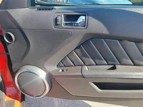 Used 2012 Ford Mustang Premium image 18
