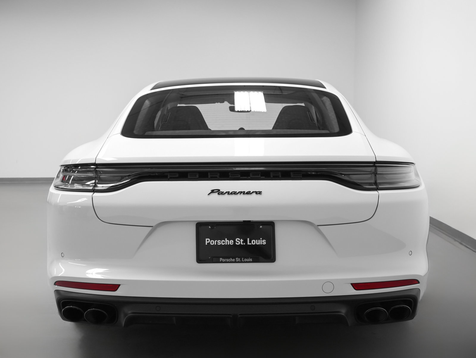 Certified 2023 Porsche Panamera Platinum Edition RWD image 9