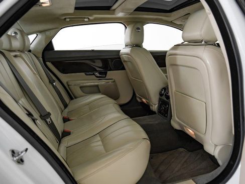 Used 2012 Jaguar XJ L image 35