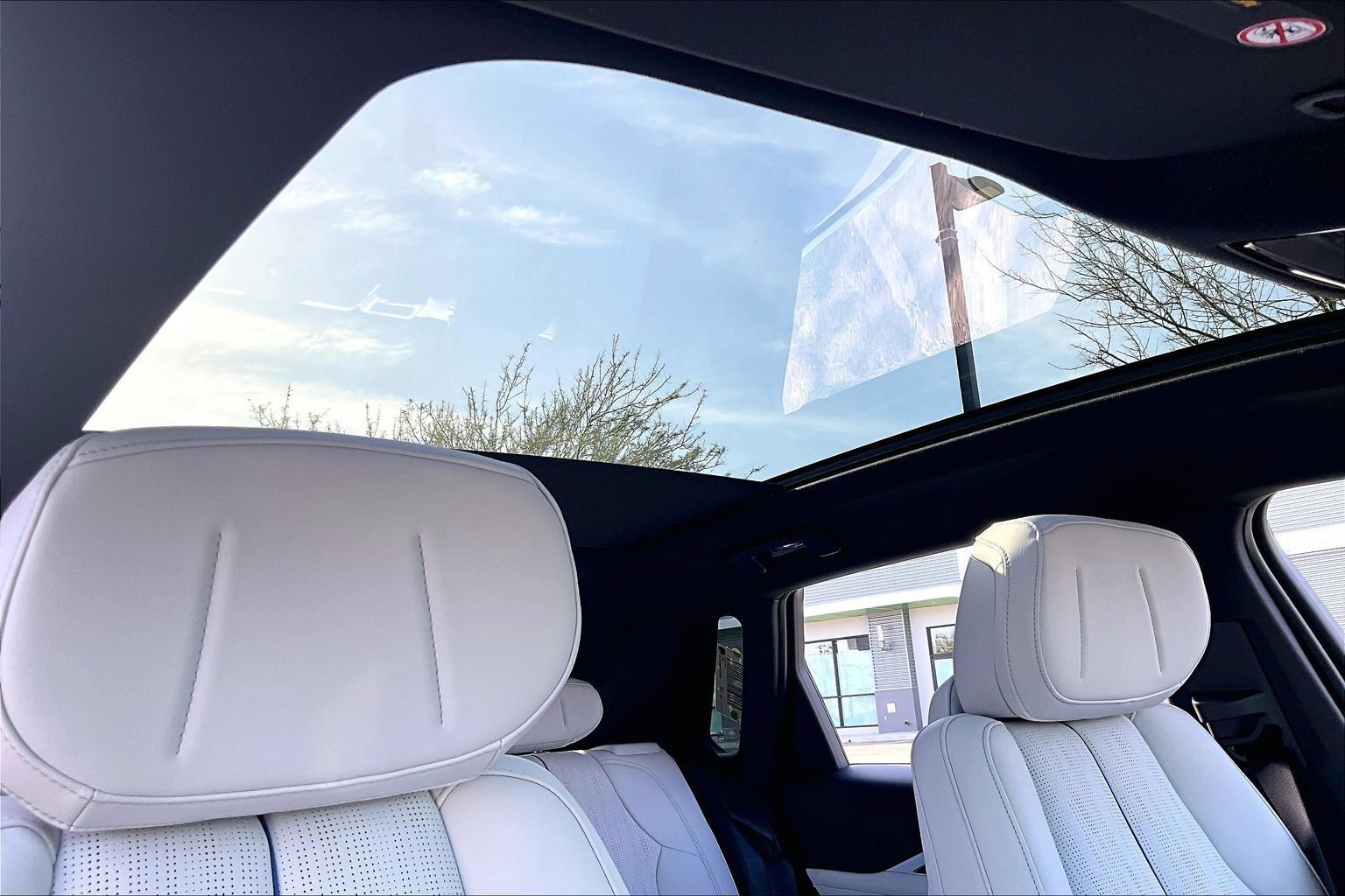 New 2026 Cadillac Lyriq Luxury w/ LPO, Floor Liner Package AWD/4WD image 33