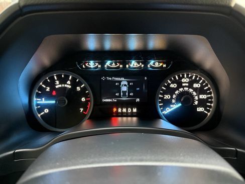 Used 2018 Ford F150 XLT w/ Equipment Group 302A Luxury AWD/4WD image 25