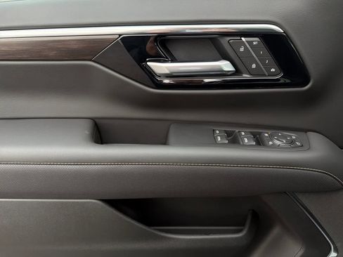 New 2026 Chevrolet Tahoe Premier image 12