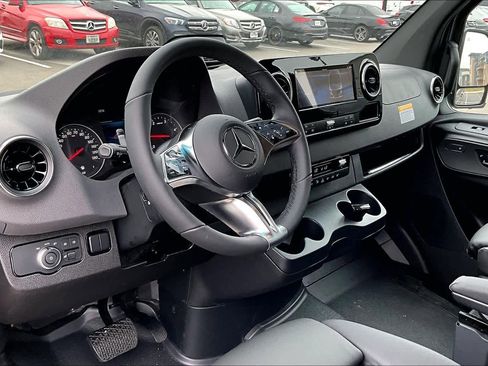 New 2026 Mercedes-Benz Sprinter 2500 image 8