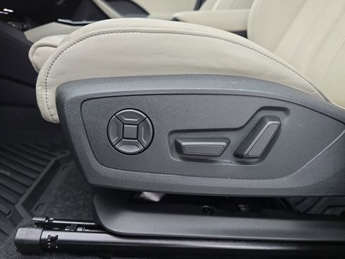 Used 2025 Audi Q6 e-tron Premium Plus w/ Premium Plus image 28