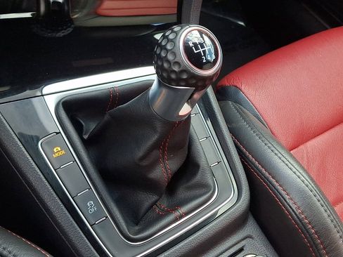 Used 2018 Volkswagen GTI S image 16