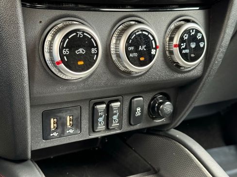 Used 2025 Mitsubishi Outlander Sport AWD image 34