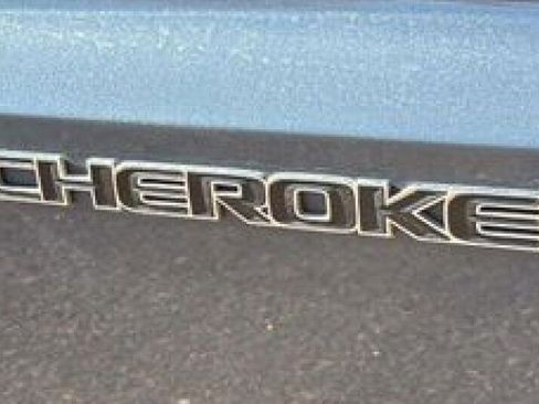 Used 2019 Jeep Grand Cherokee Limited w/ Luxury Group II image 22