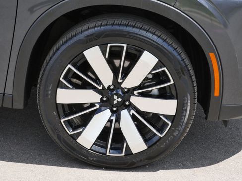 Used 2025 Mitsubishi Outlander SE AWD/4WD image 15