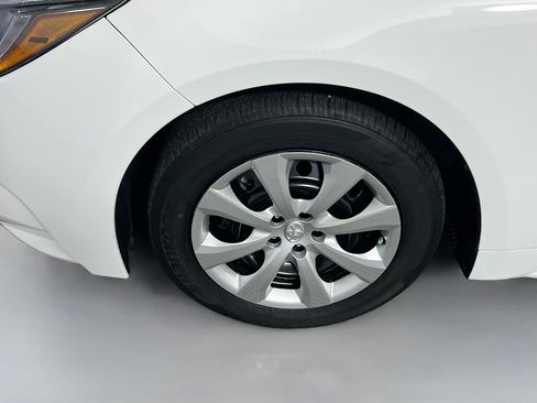 Used 2024 Toyota Corolla LE FWD image 13