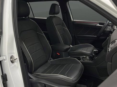 Used 2024 Volkswagen Tiguan SEL R-Line AWD/4WD image 24