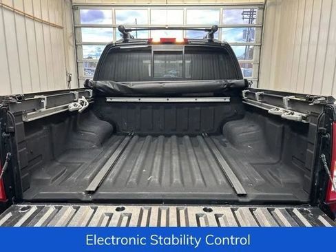 Used 2019 Nissan Frontier PRO-4X AWD/4WD image 13