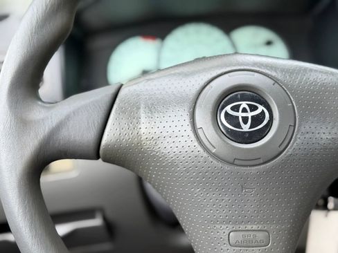 Used 2004 Toyota Corolla S FWD image 22