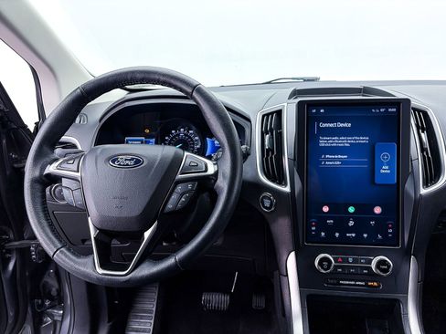 Used 2024 Ford Edge SEL w/ Convenience Package AWD/4WD image 3