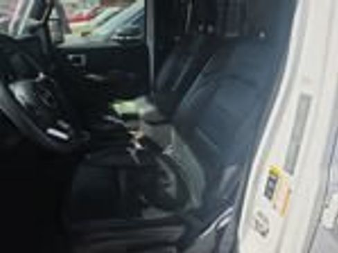Used 2022 Jeep Wrangler Unlimited Sahara AWD/4WD image 28