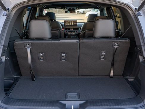 New 2026 Honda Pilot TrailSport image 13