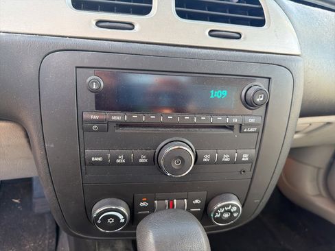 Used 2006 Chevrolet Monte Carlo LT image 16