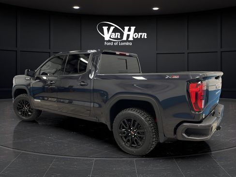 Used 2024 GMC Sierra 1500 Elevation w/ Preferred Package AWD/4WD image 5