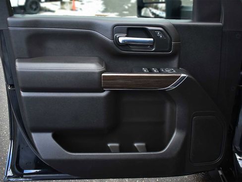 Used 2023 Chevrolet Silverado 2500 LT w/ Z71 Chrome Sport Edition image 22